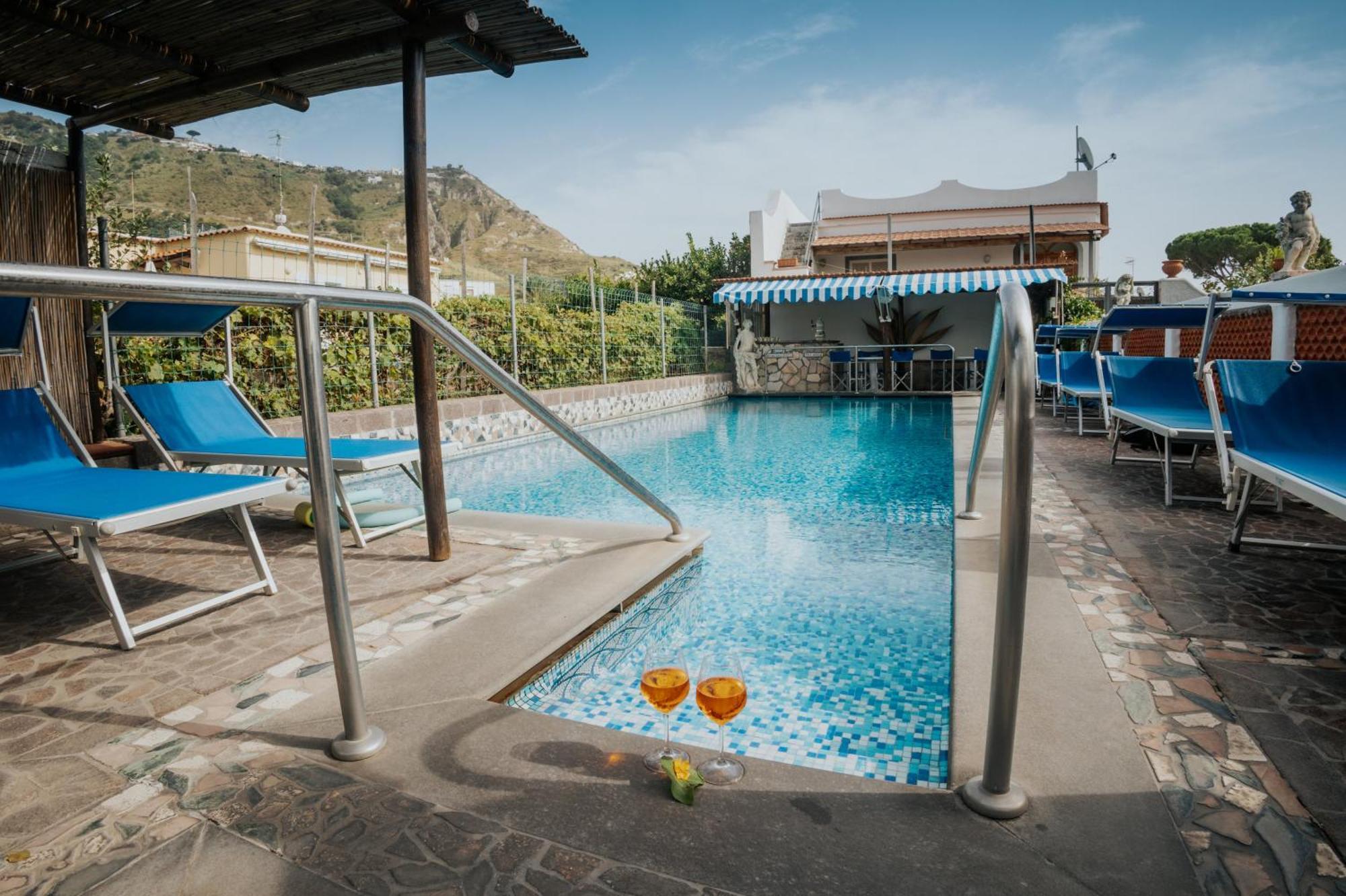 Hotel Casa Giuseppina Sant'Angelo  外观 照片