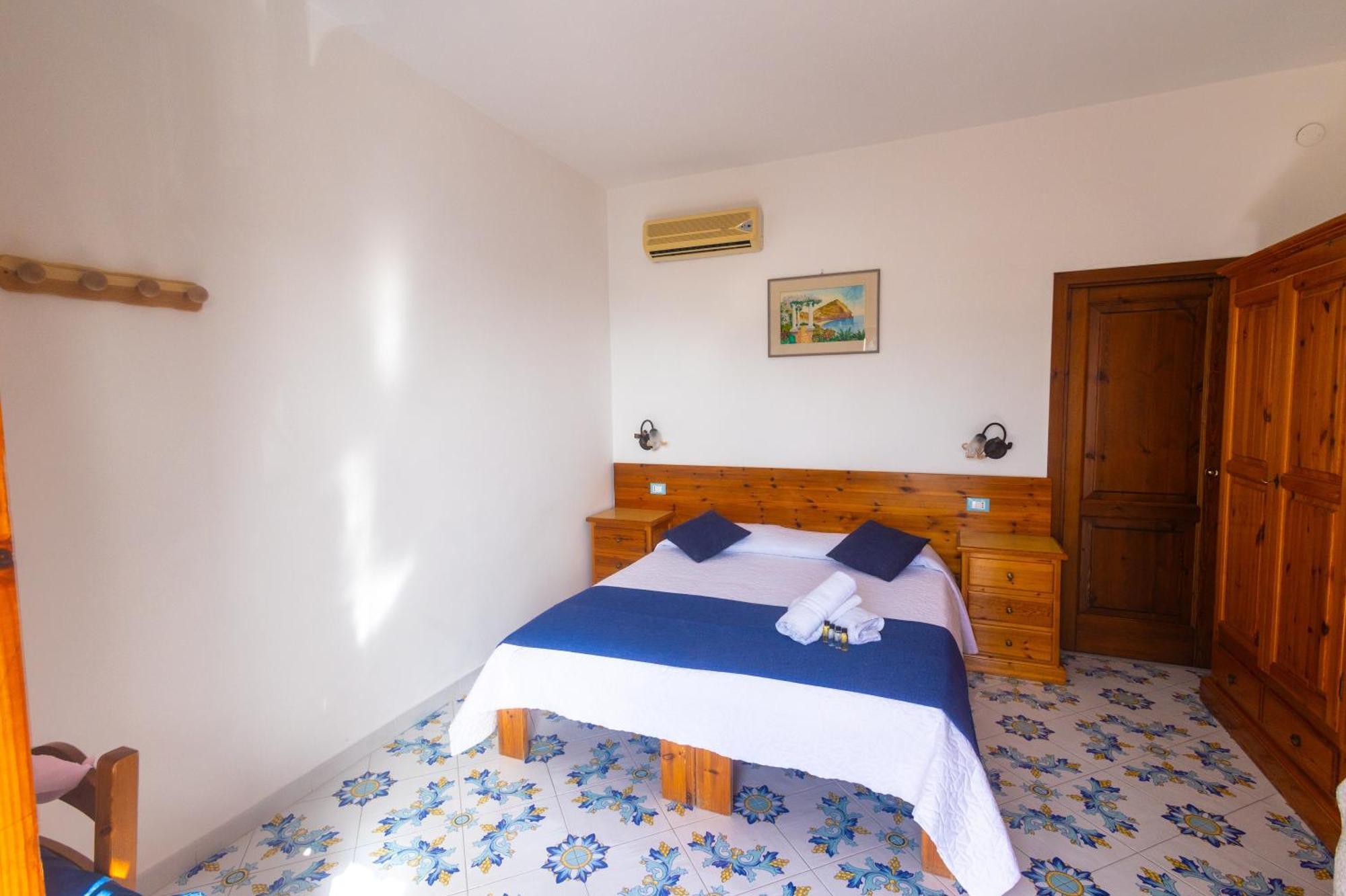 Hotel Casa Giuseppina Sant'Angelo  外观 照片